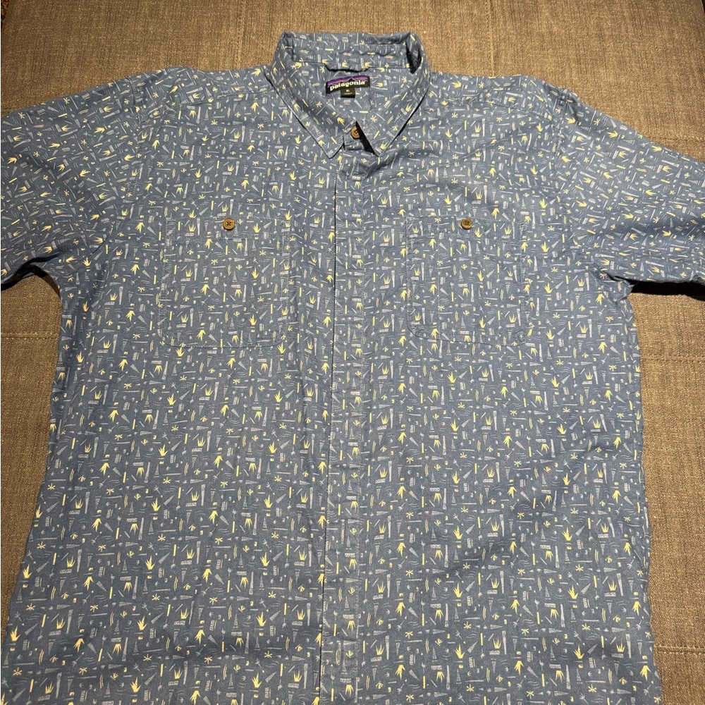 Patagonia Men's Shirt with Blue and Yellow Pattern